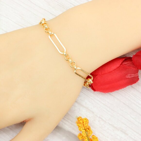 "Trendy Handmade Bracelet – A Thoughtful Gift for Girls & Women | UNVRC1533 - Picture 7 of 10